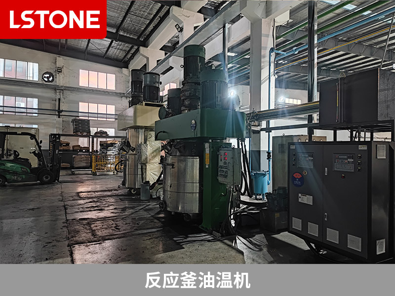 反應(yīng)釜油溫機2 反應(yīng)釜油溫機2