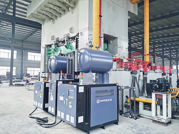 SMC控溫油溫機(jī) SMC控溫油溫機(jī)