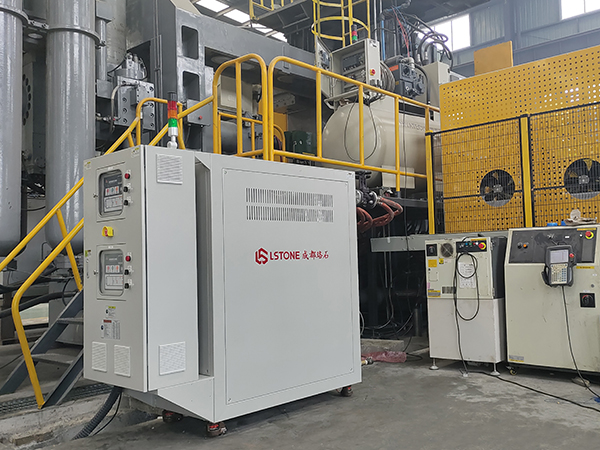 油循環(huán)模溫機 油循環(huán)模溫機